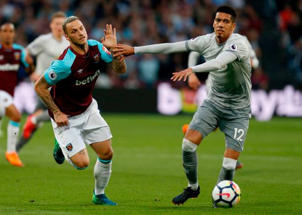 不断引入新 不断引入新