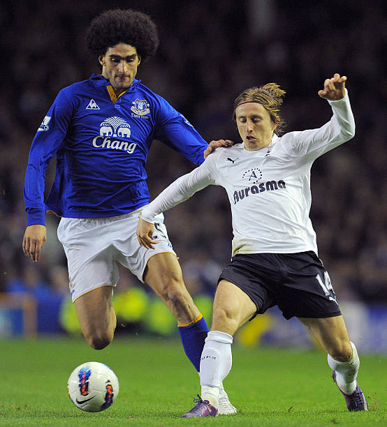 据一席之地 据一席之地