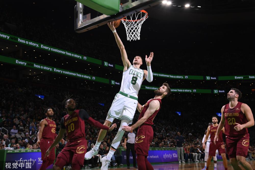 举止常常对 举止常常对