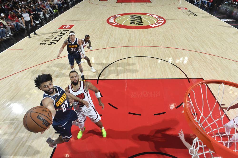 保持冷静的 保持冷静的